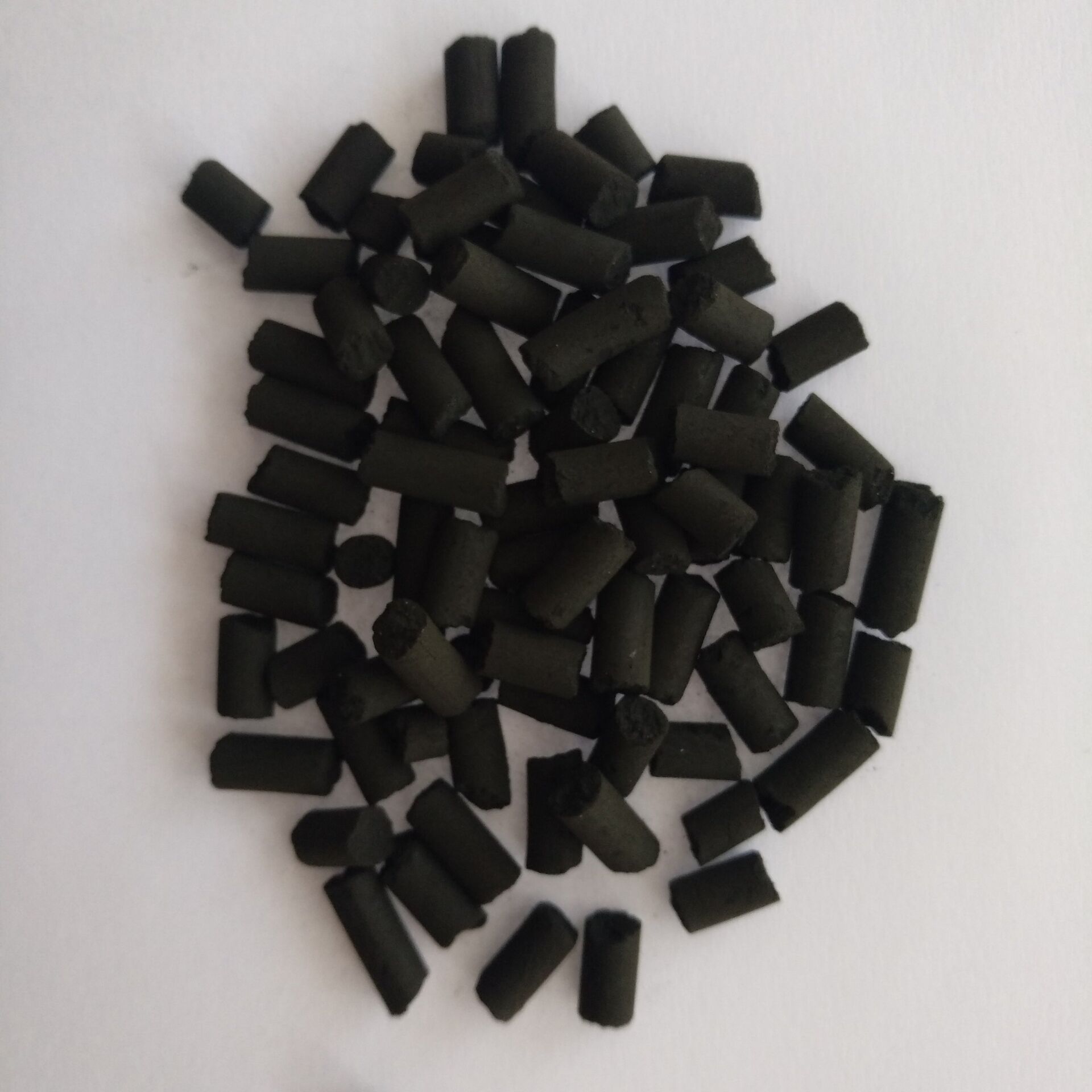 Cyclohexylamine catalyst
