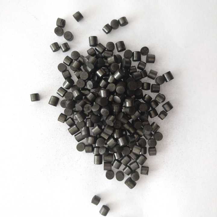Oxygen removal adsorbent
