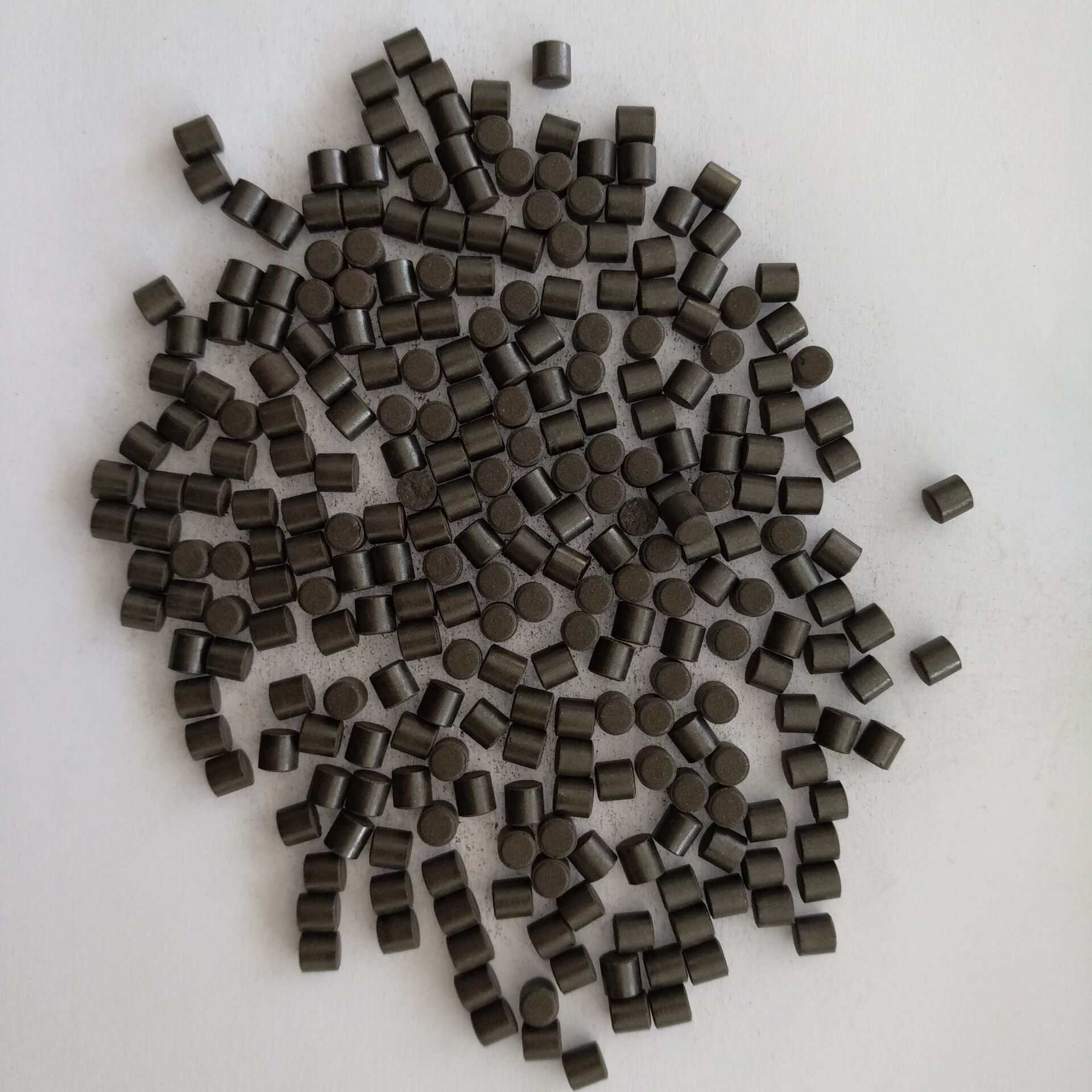 Arsine removal adsorbent